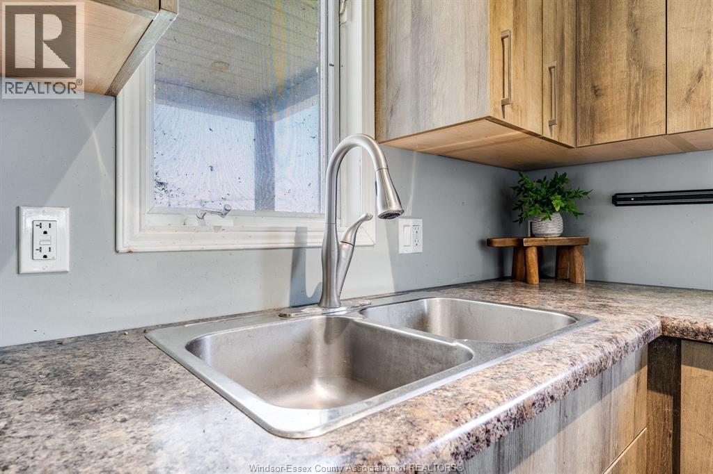 20838 A & B Sideroad - 4