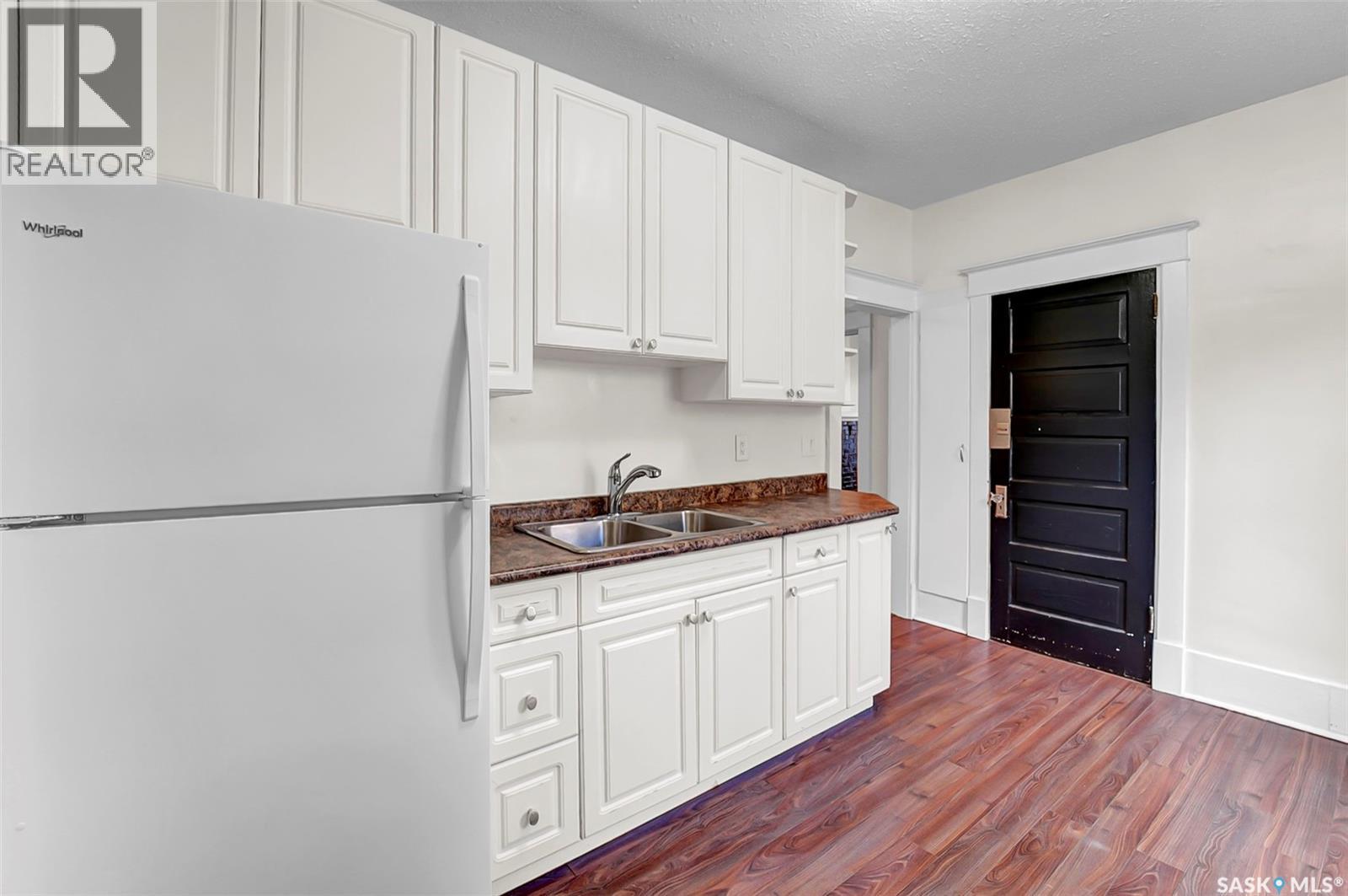 736 7th AVENUE N - 12