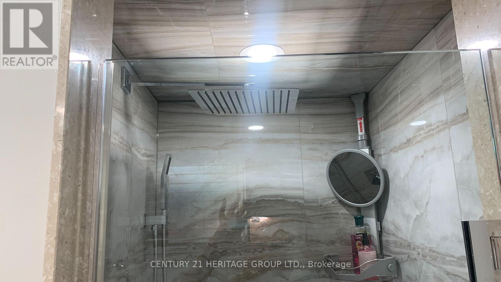 135 GOLF CLUB COURT - 33