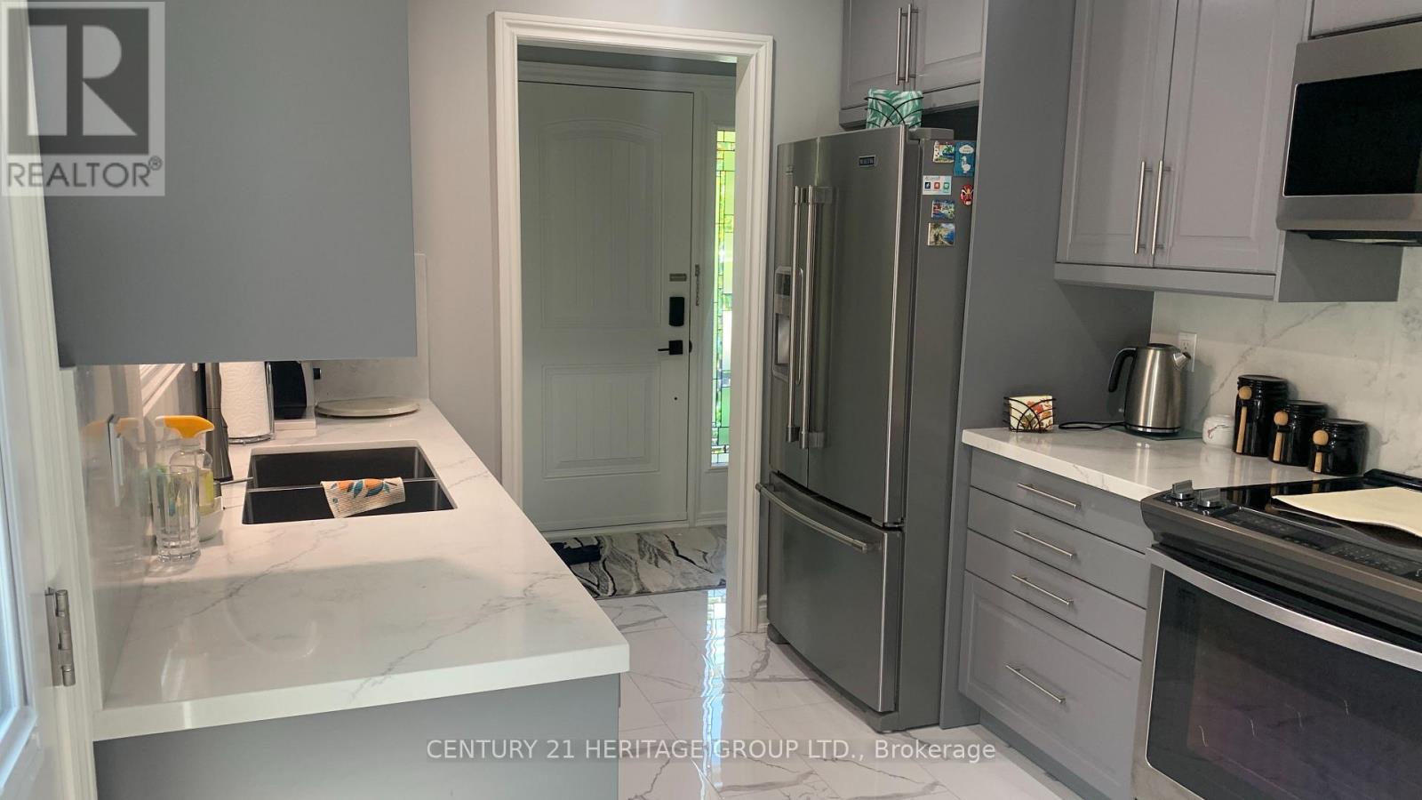 135 GOLF CLUB COURT - 23
