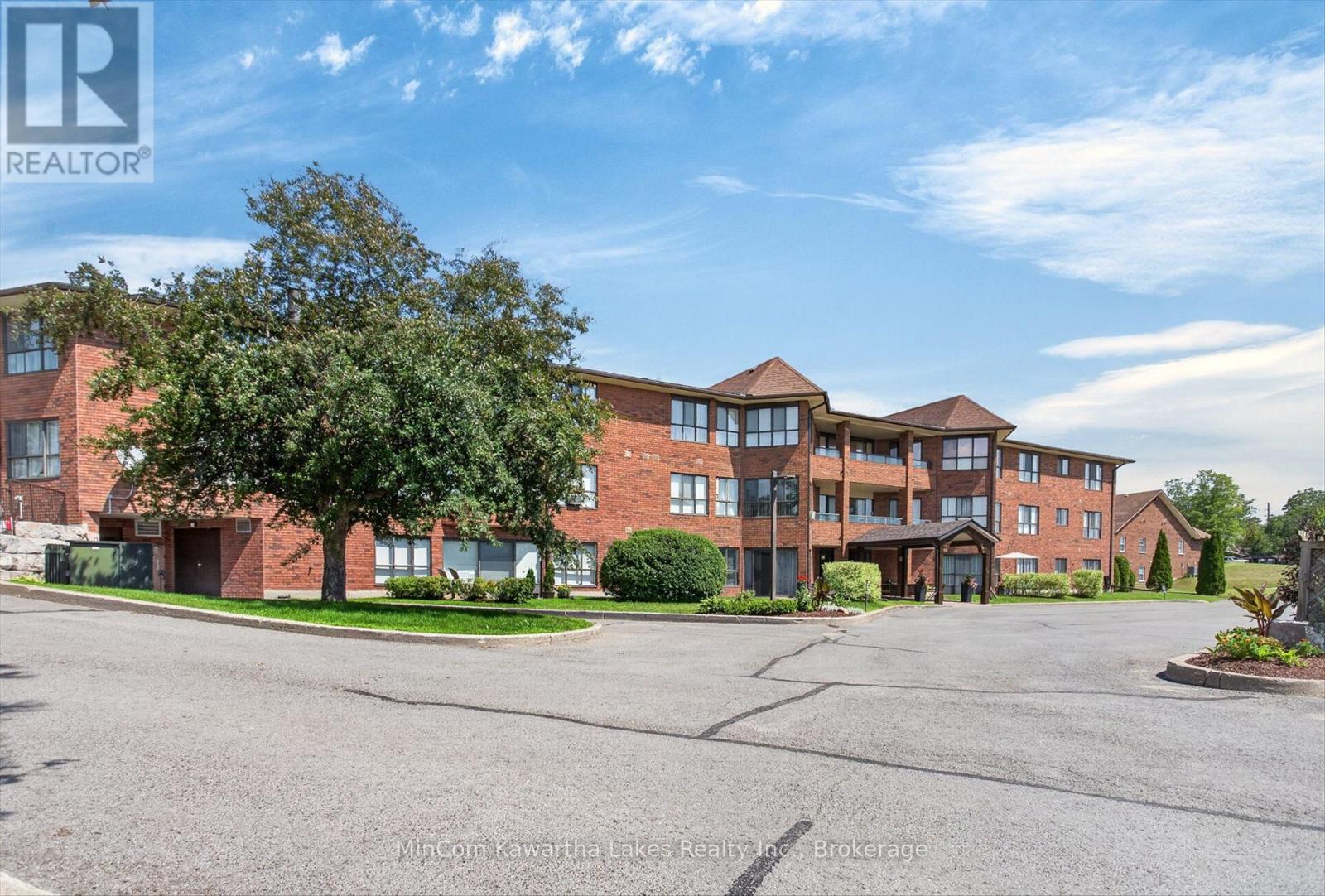 #313 921 ARMOUR ROAD - 41
