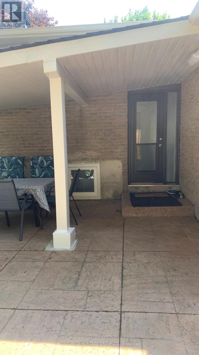 135 GOLF CLUB COURT - 42