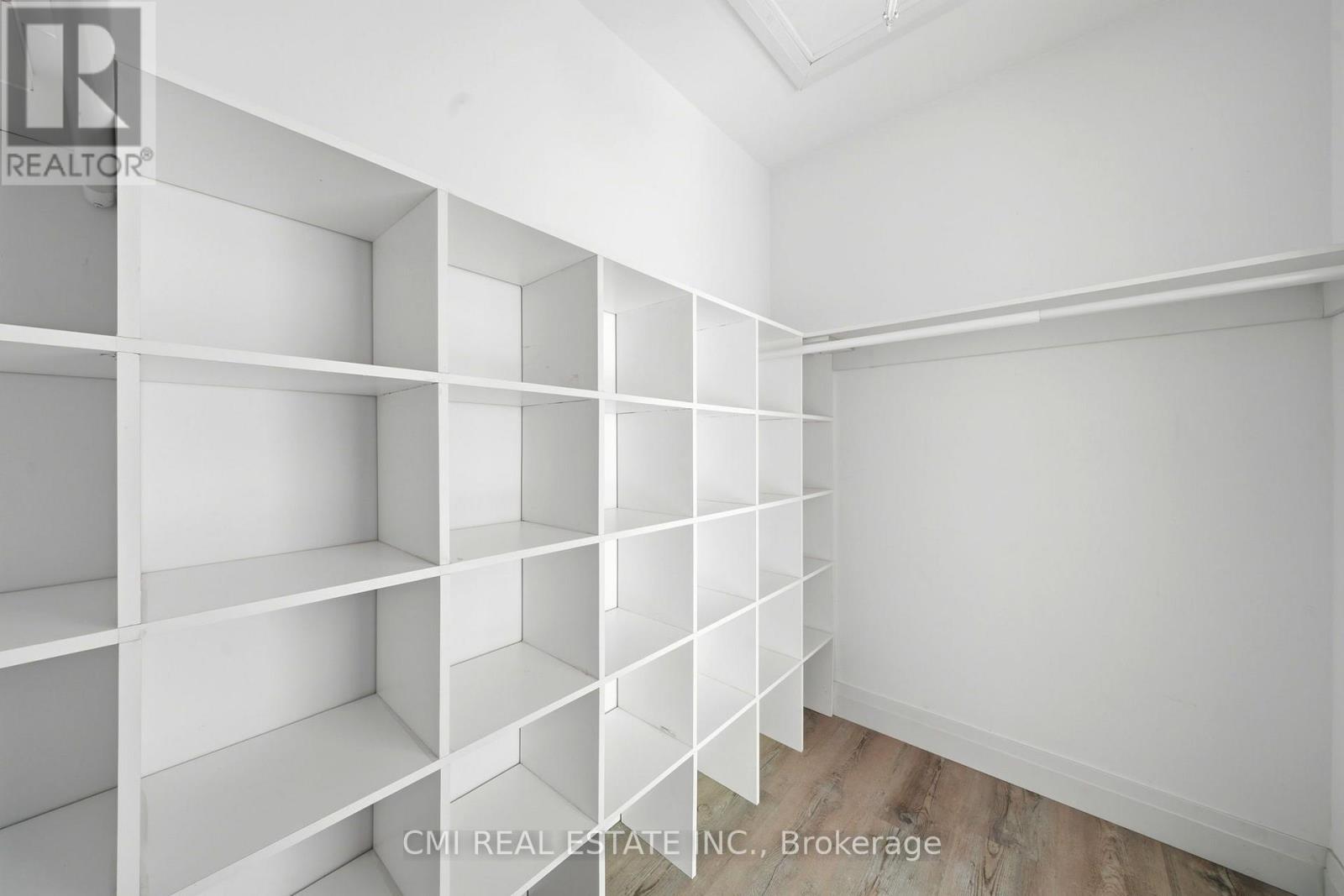 753 FIFTH AVENUE - 25