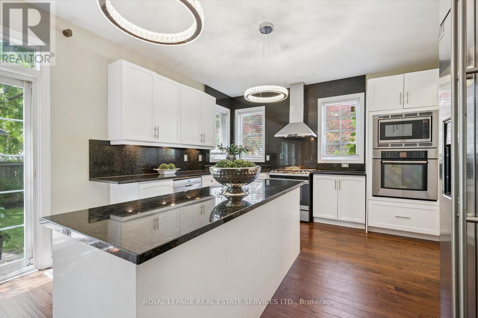 372 CREEK PATH AVENUE - Image 16