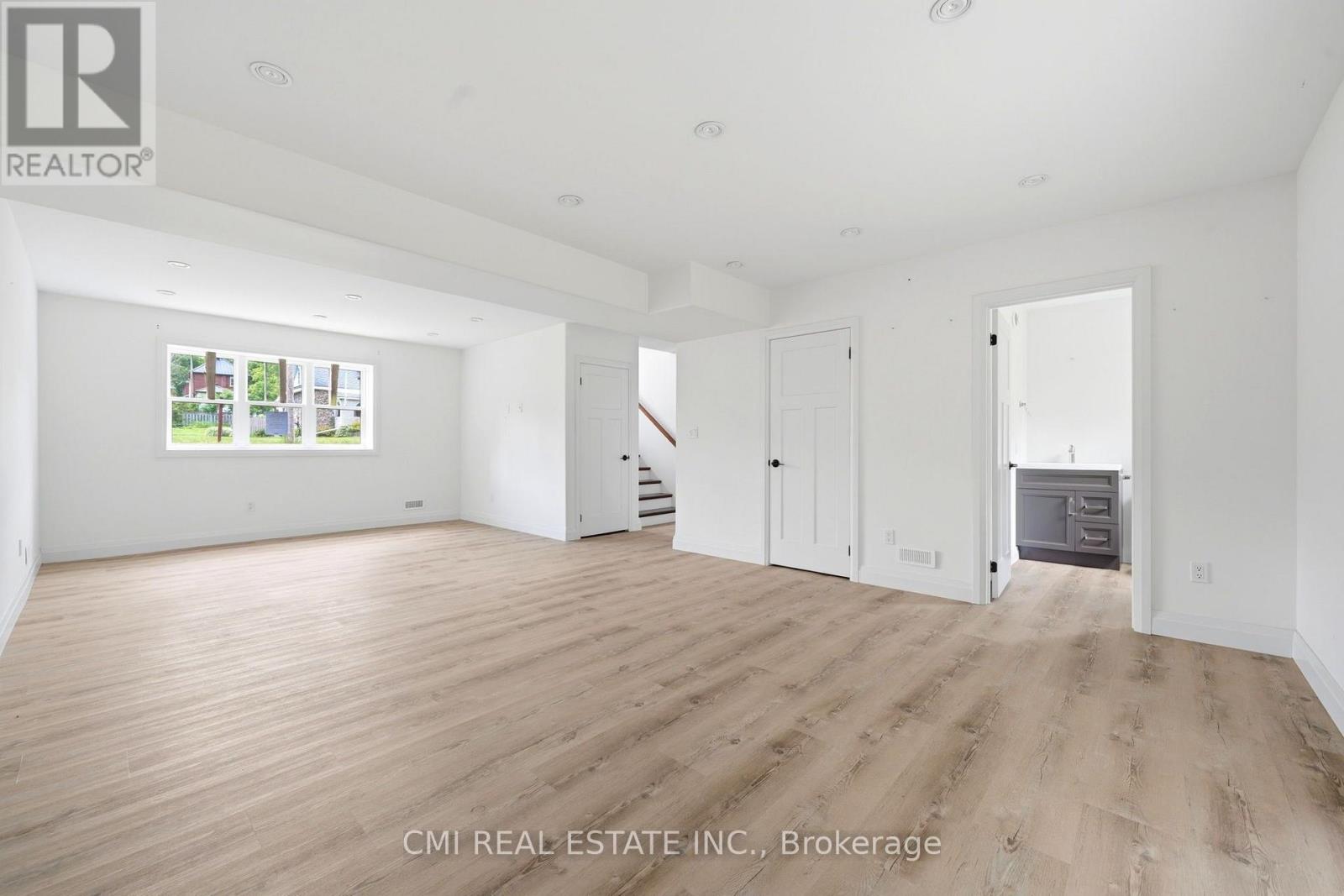 753 FIFTH AVENUE - 31