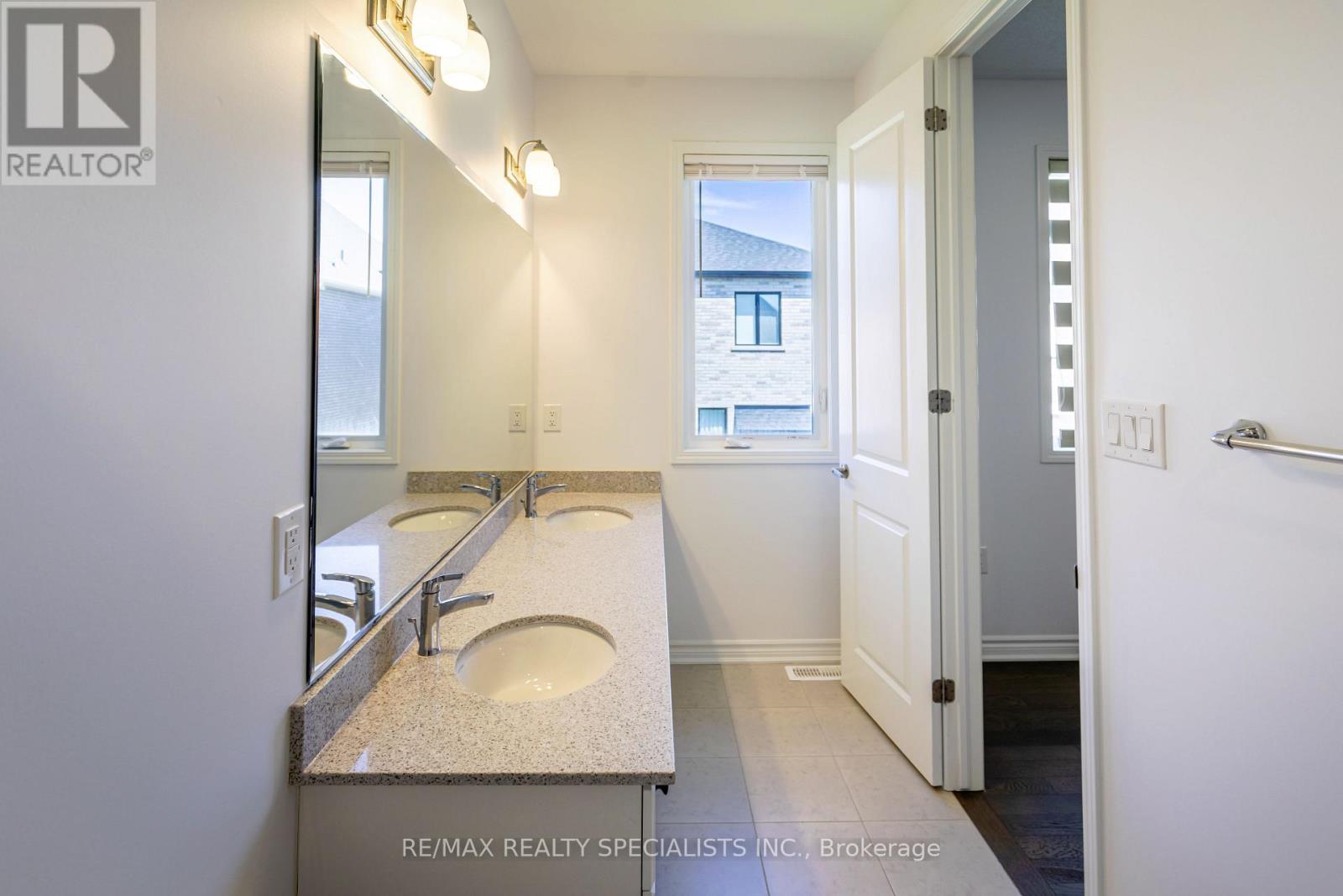 1183 STACEY CRESCENT - 30