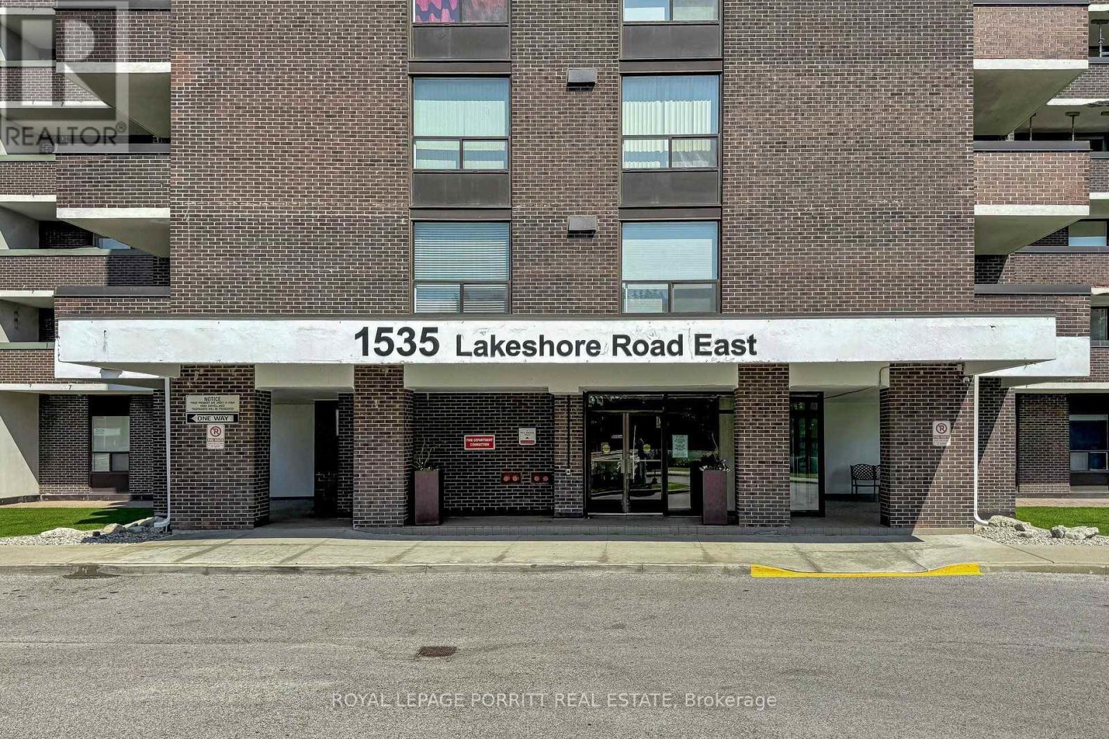 #PH01 1535 LAKESHORE ROAD E - 46