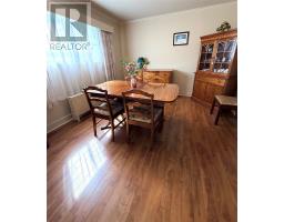 3 Willow Road thumbnail 12