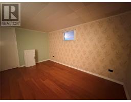 3 Willow Road thumbnail 31
