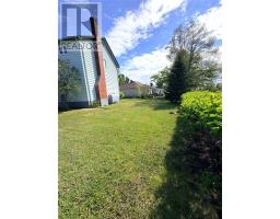 3 Willow Road thumbnail 35