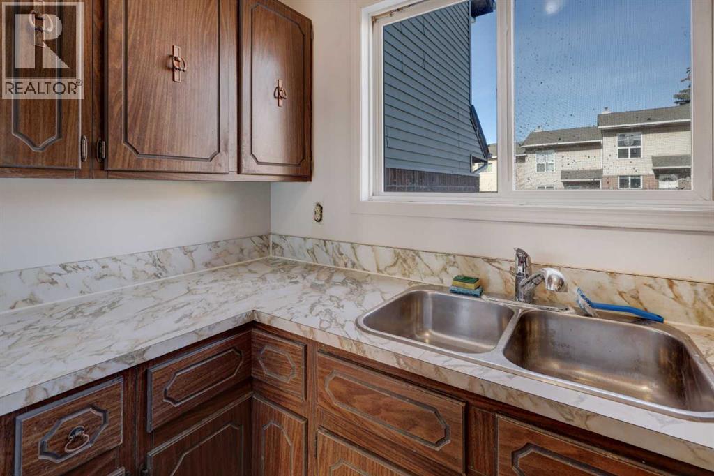 #33 64 Whitnel Court NE - 9