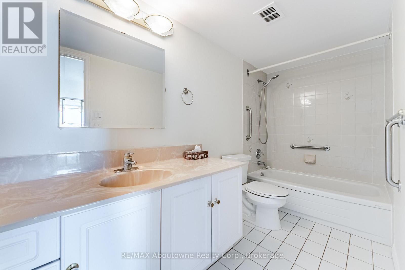 #1006 5080 PINEDALE AVENUE - 25