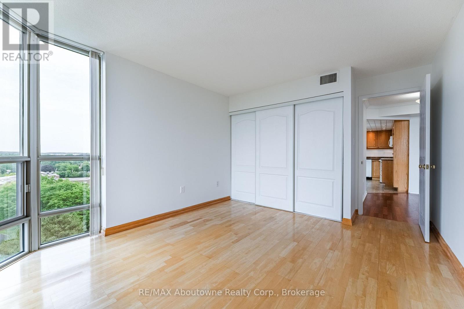 #1006 5080 PINEDALE AVENUE - 29