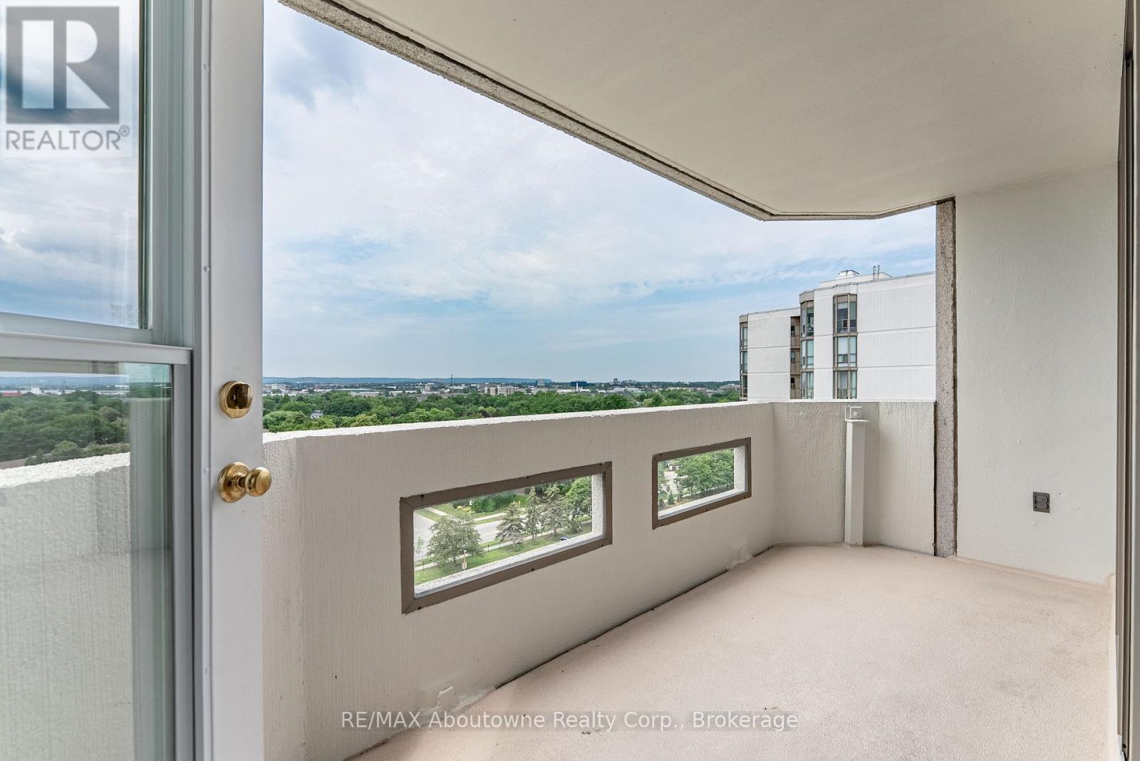 #1006 5080 PINEDALE AVENUE - 35