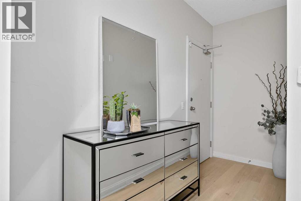 #311 638 11 Avenue SW - 25