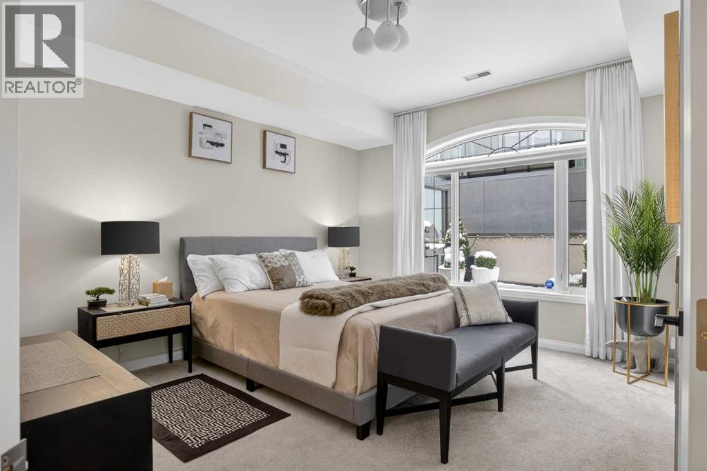 #311 638 11 Avenue SW - 12