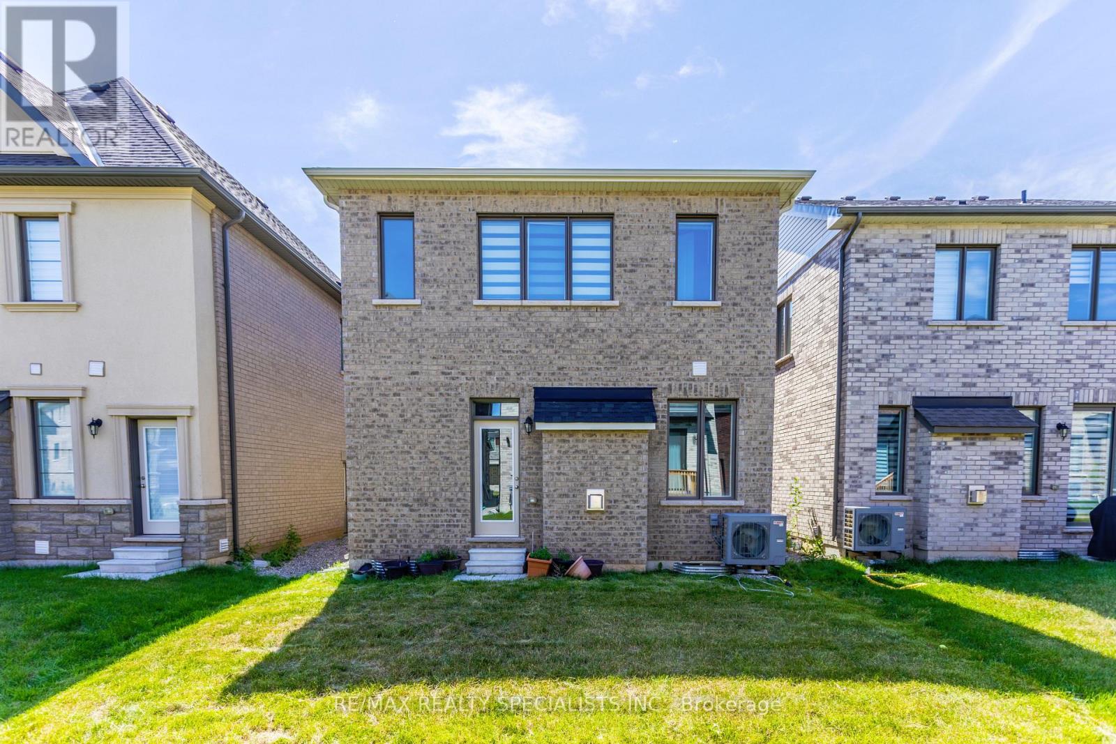 1183 STACEY CRESCENT - 45
