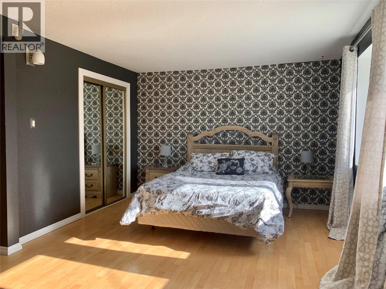 1329 108 Avenue - 18