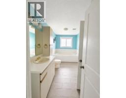 Family room - 4400 44 Street, High Prairie, AB T0G1E0 Photo 10