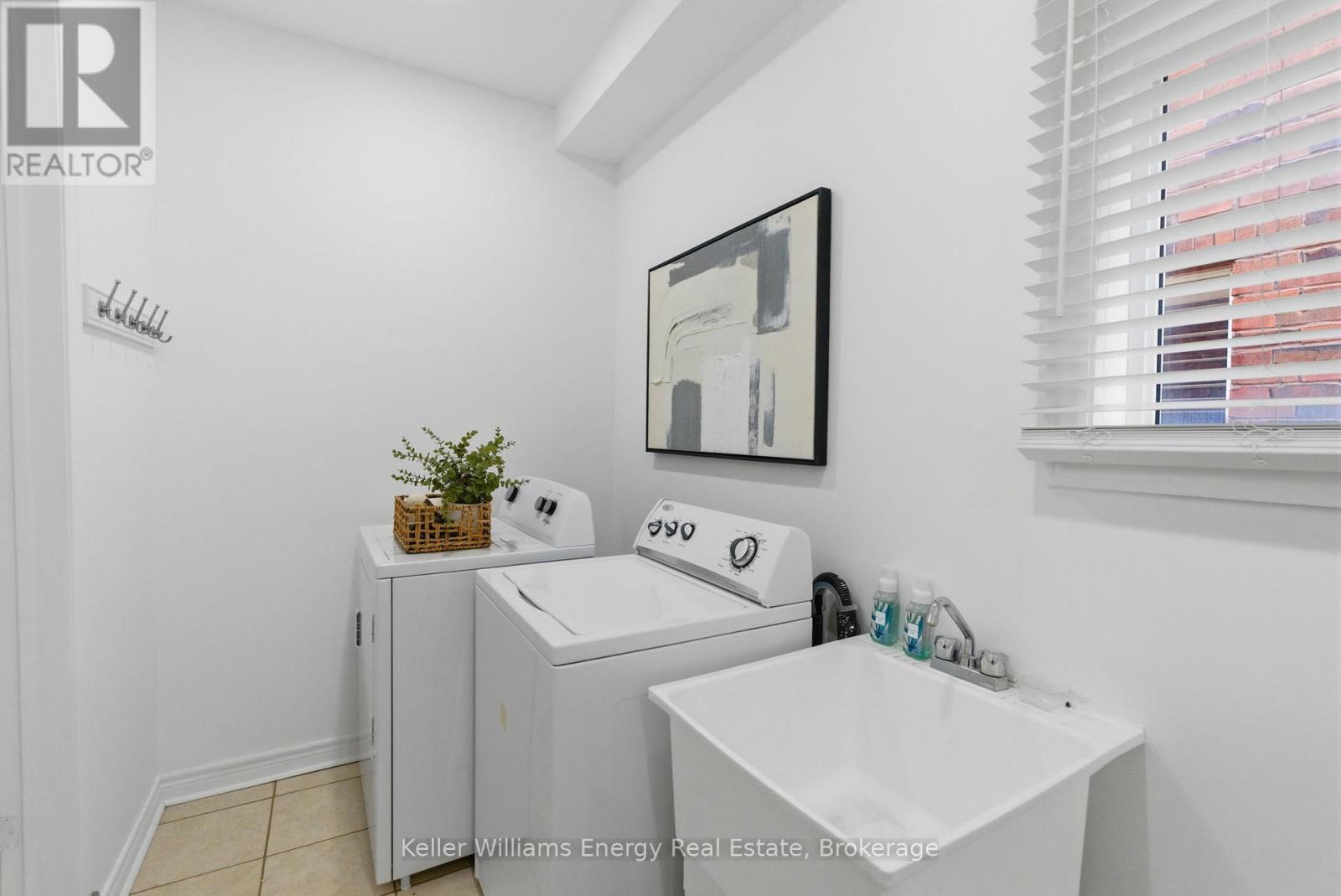 338 DOWSON LOOP - 22