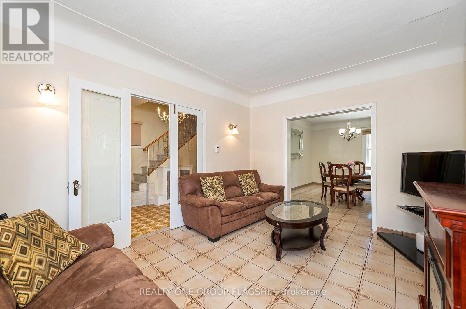 475 SHAW STREET - 11