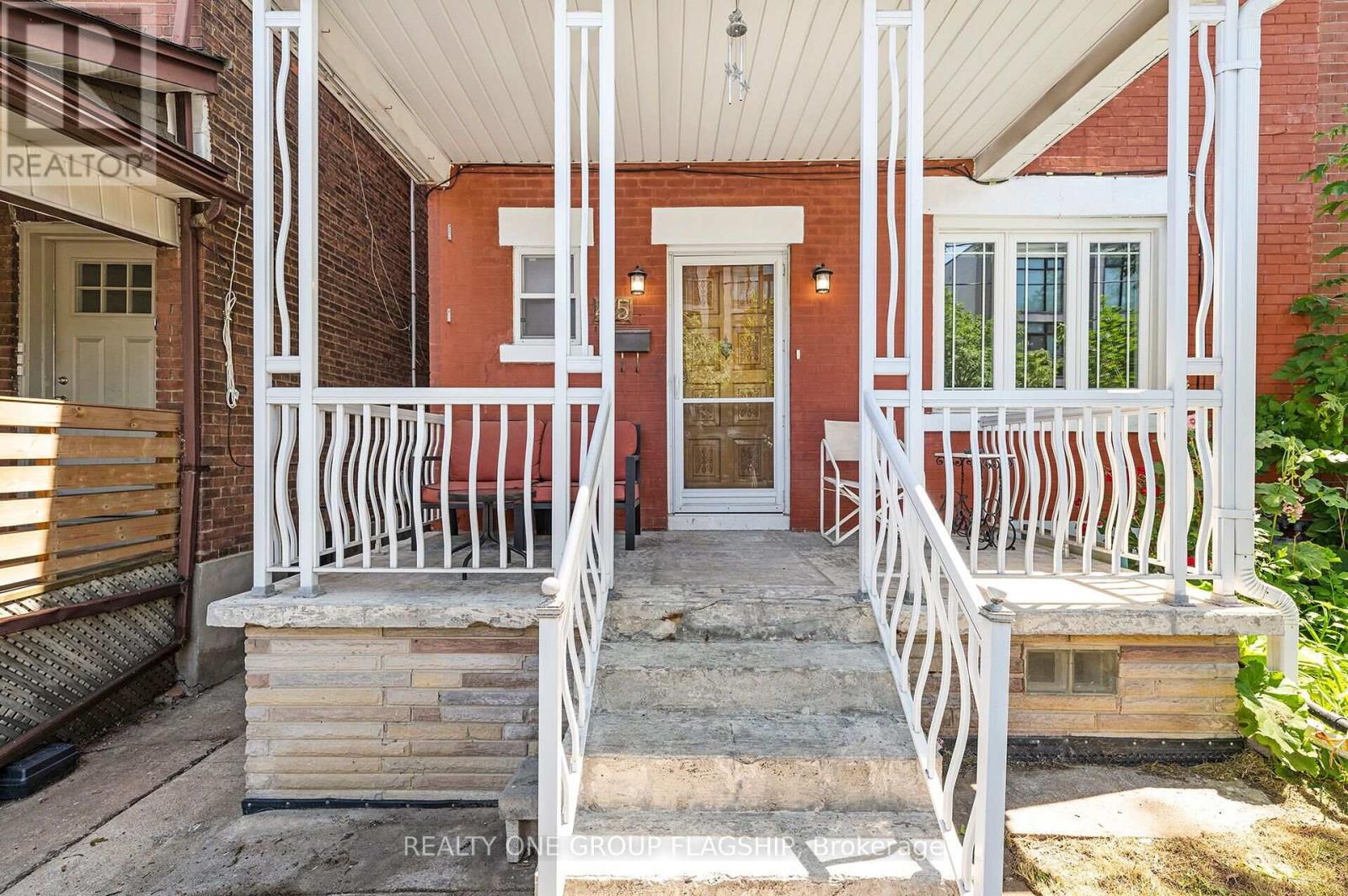 475 SHAW STREET - 2