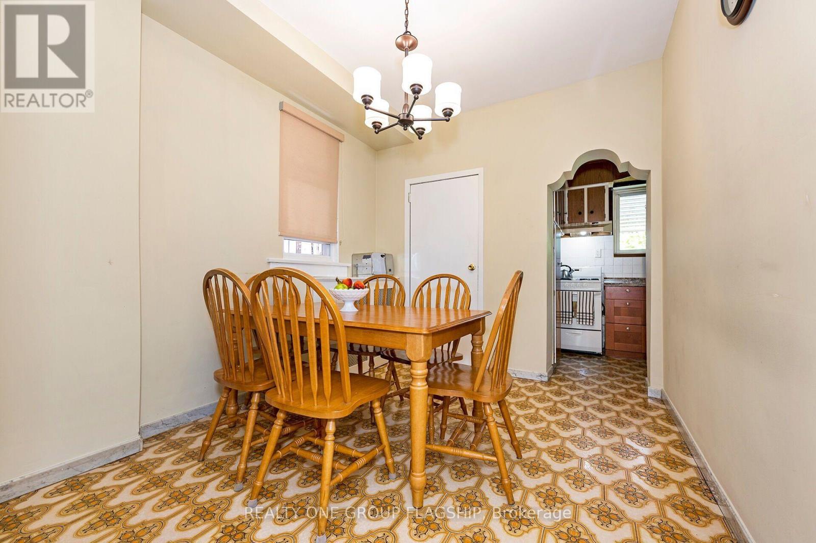475 SHAW STREET - 4