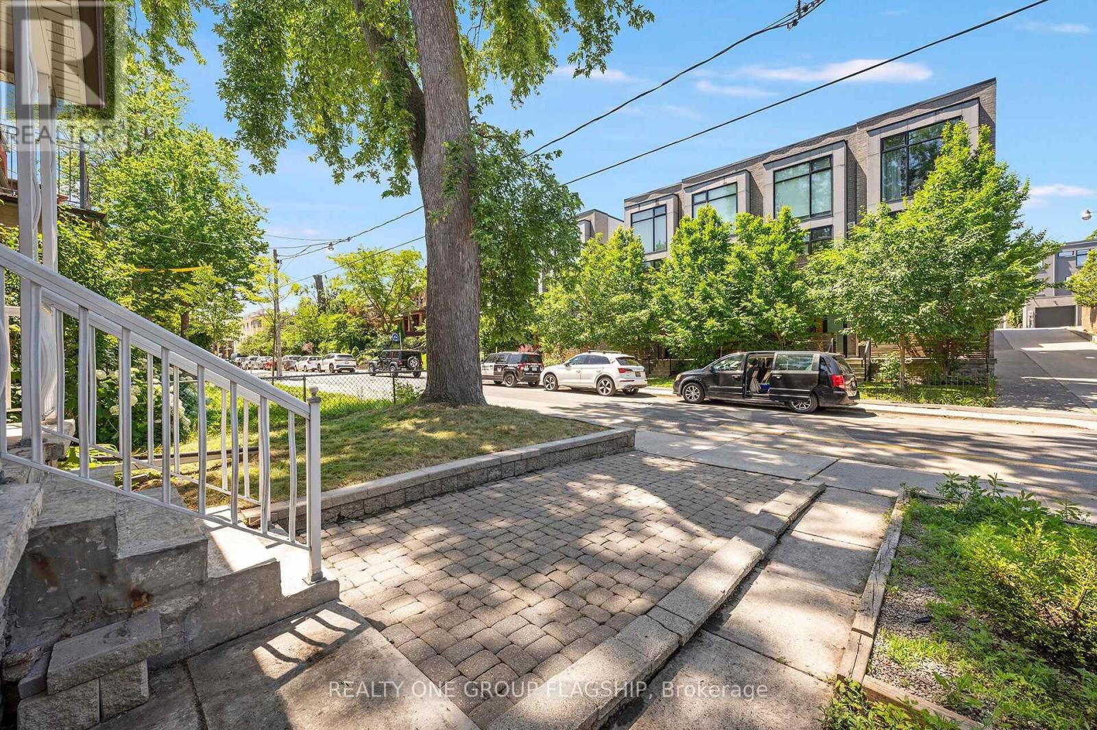 475 SHAW STREET - 44