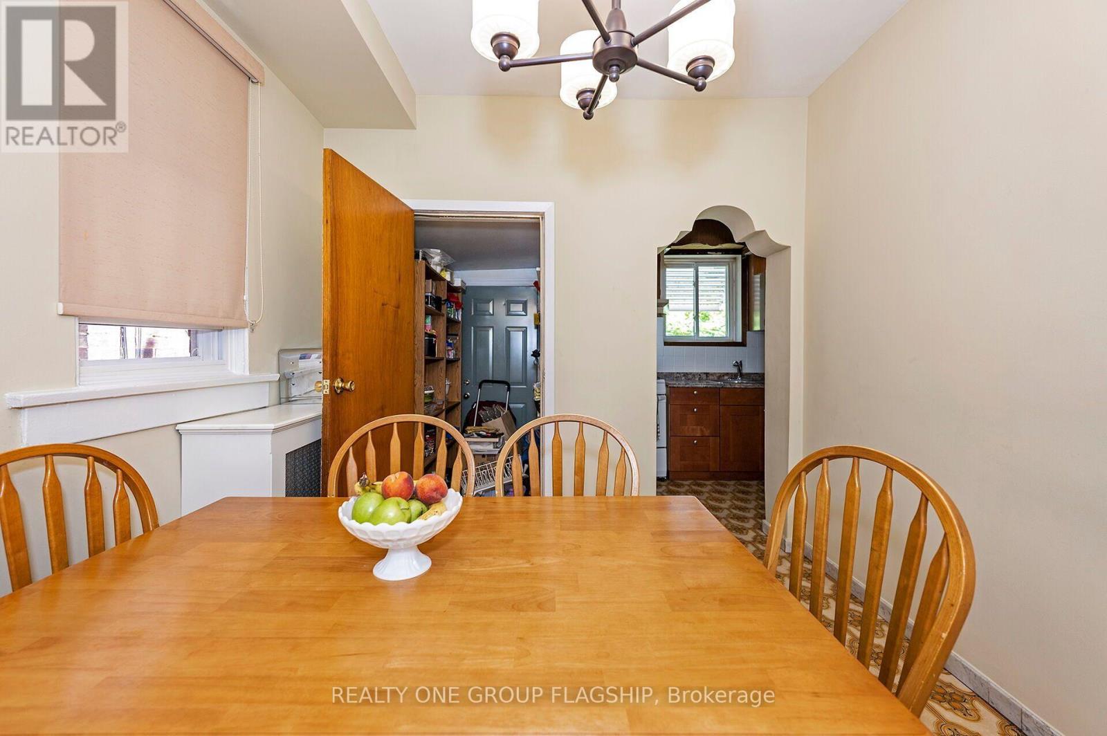 475 SHAW STREET - 6