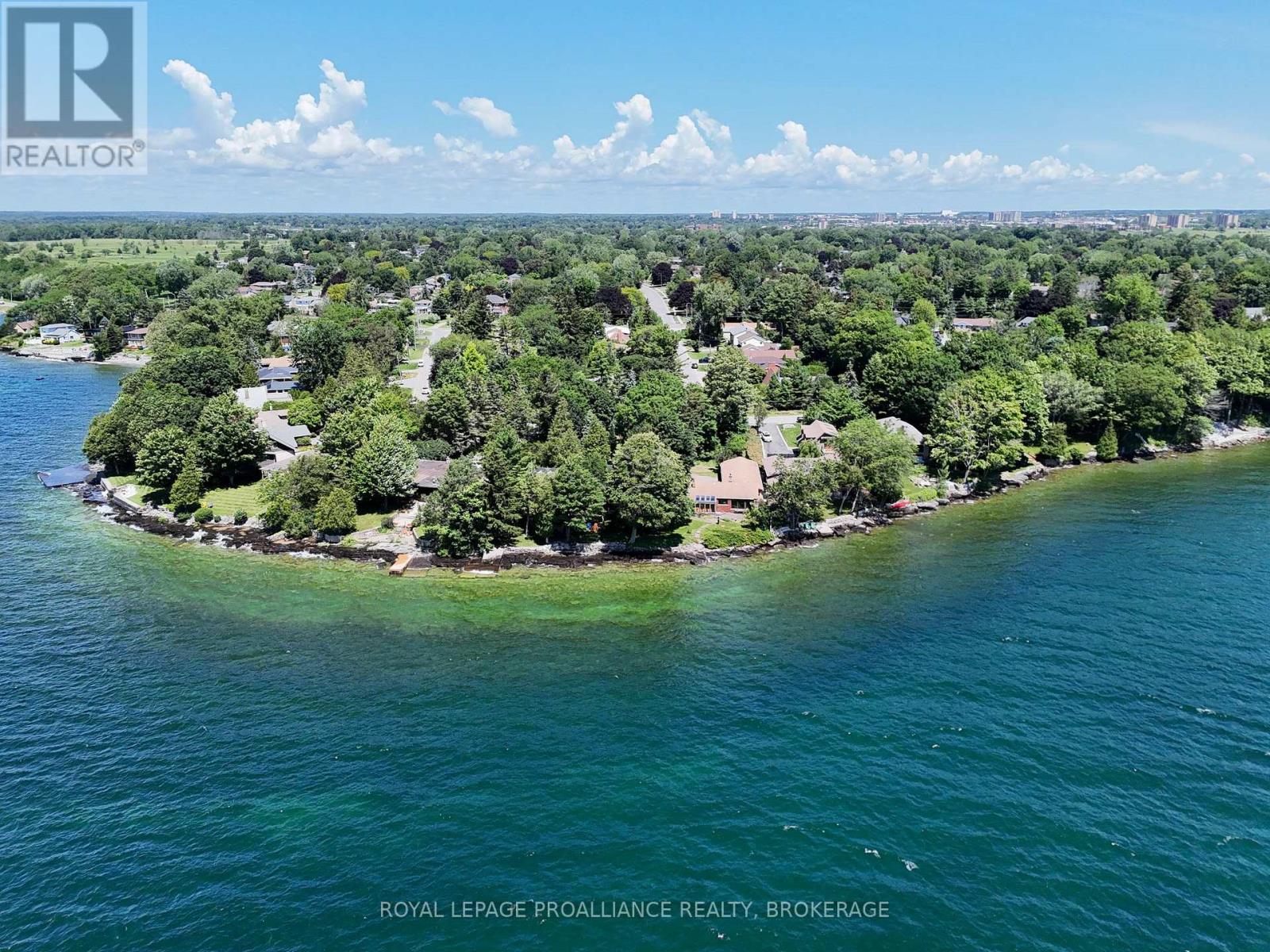 19 LAKELAND POINT DRIVE - 1