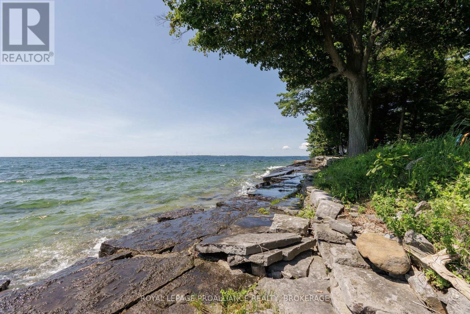 19 LAKELAND POINT DRIVE - 11
