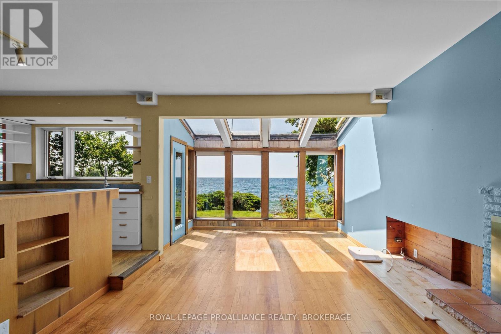 19 LAKELAND POINT DRIVE - 22