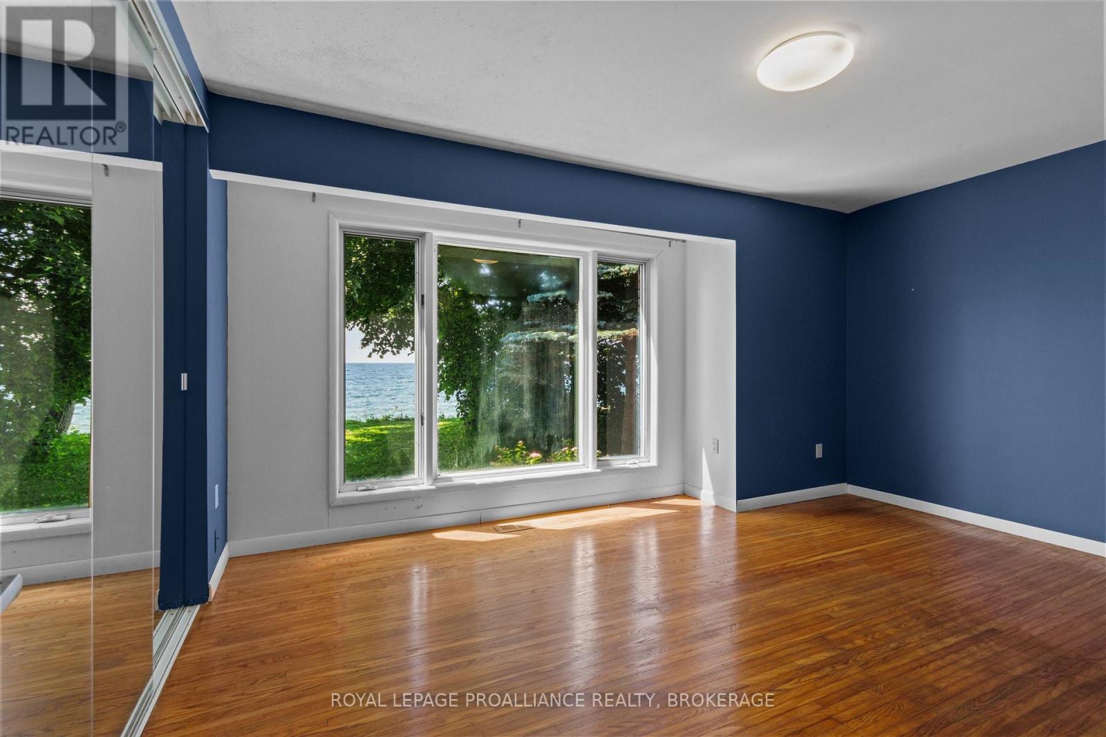 19 LAKELAND POINT DRIVE - 30