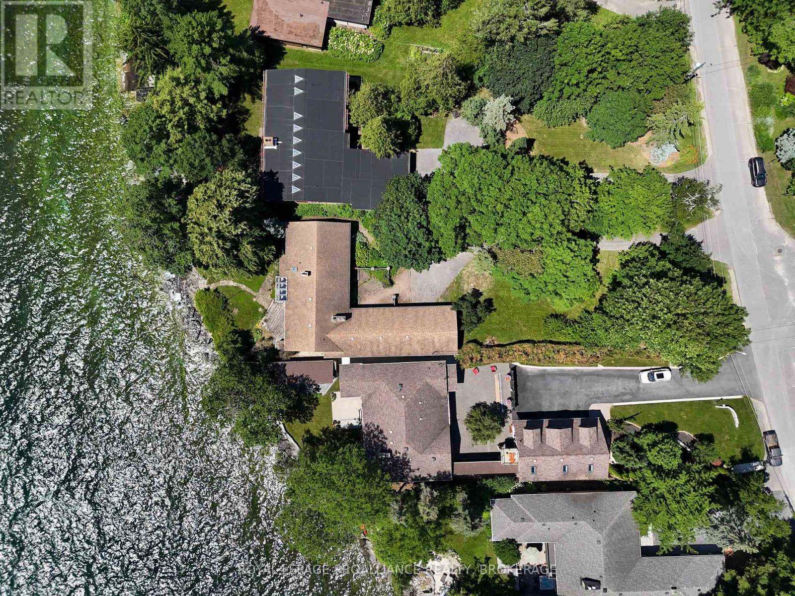 19 LAKELAND POINT DRIVE - 4