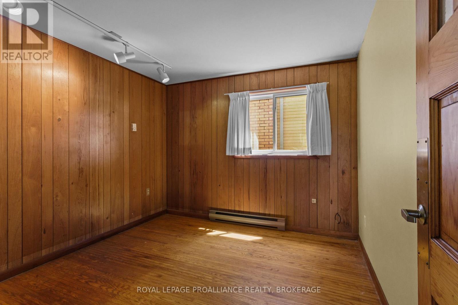 19 LAKELAND POINT DRIVE - 41