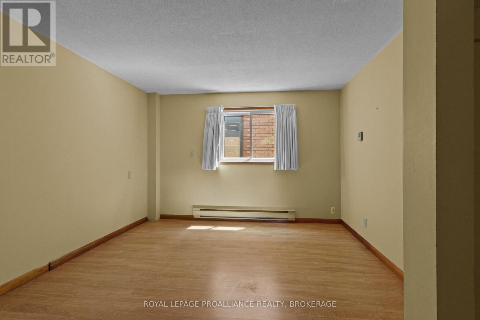 19 LAKELAND POINT DRIVE - 42