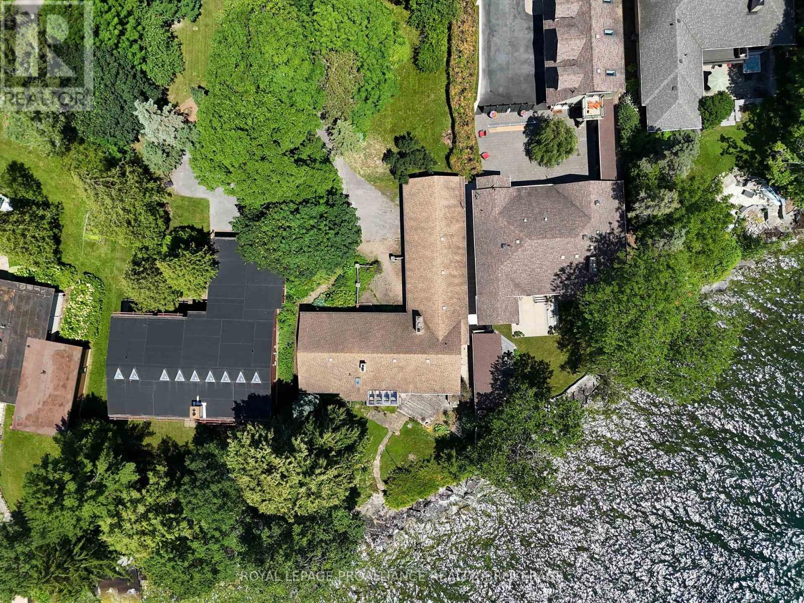 19 LAKELAND POINT DRIVE - 46