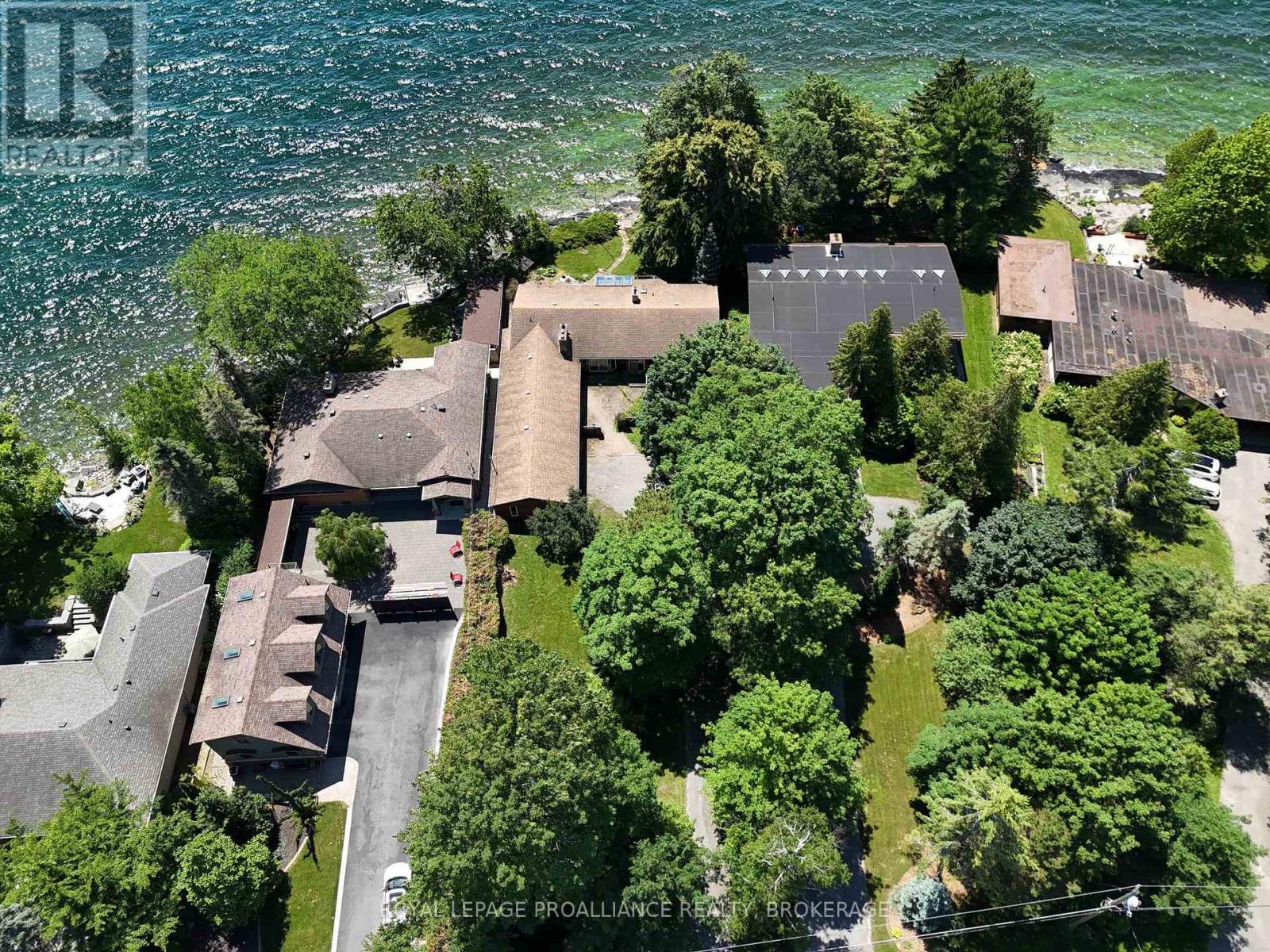 19 LAKELAND POINT DRIVE - 47