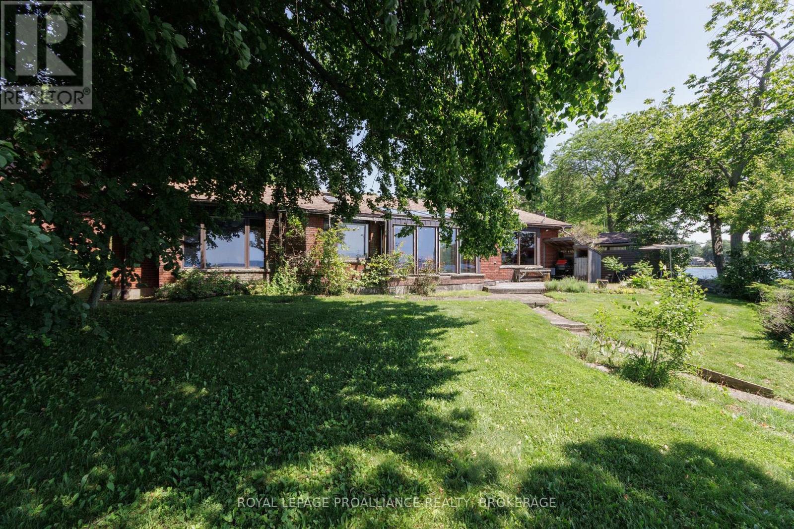 19 LAKELAND POINT DRIVE - 7