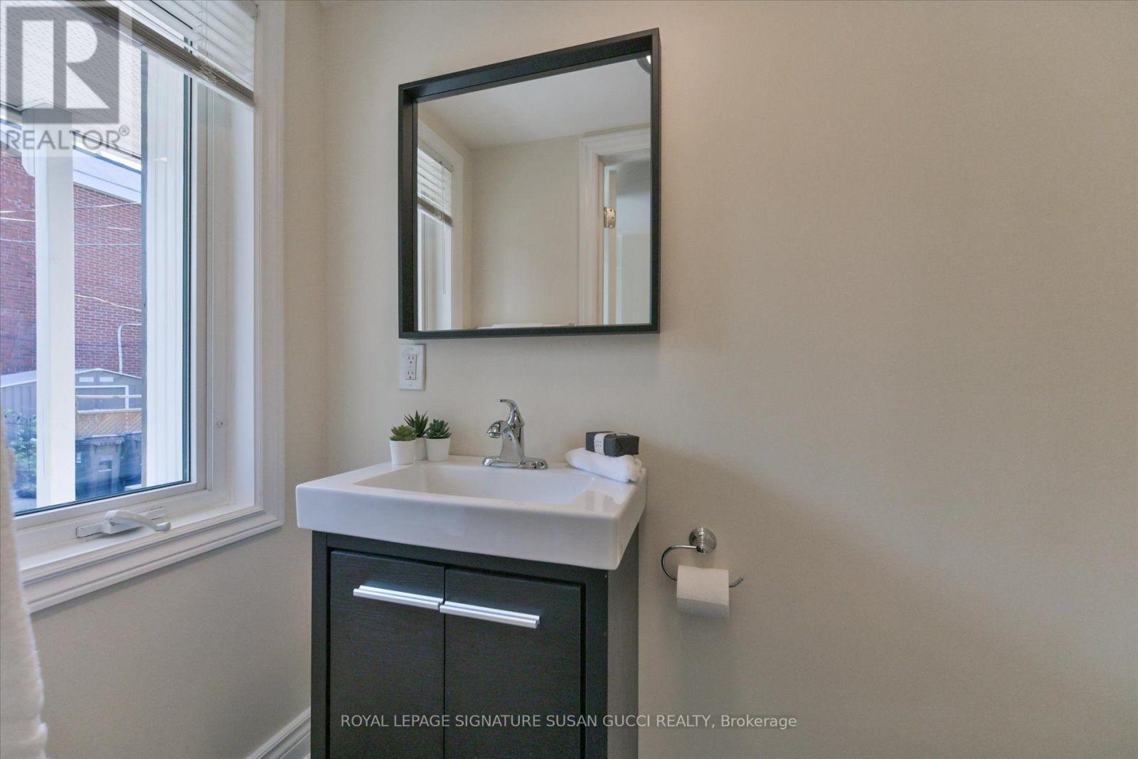 918 GREENWOOD AVENUE - Image 20