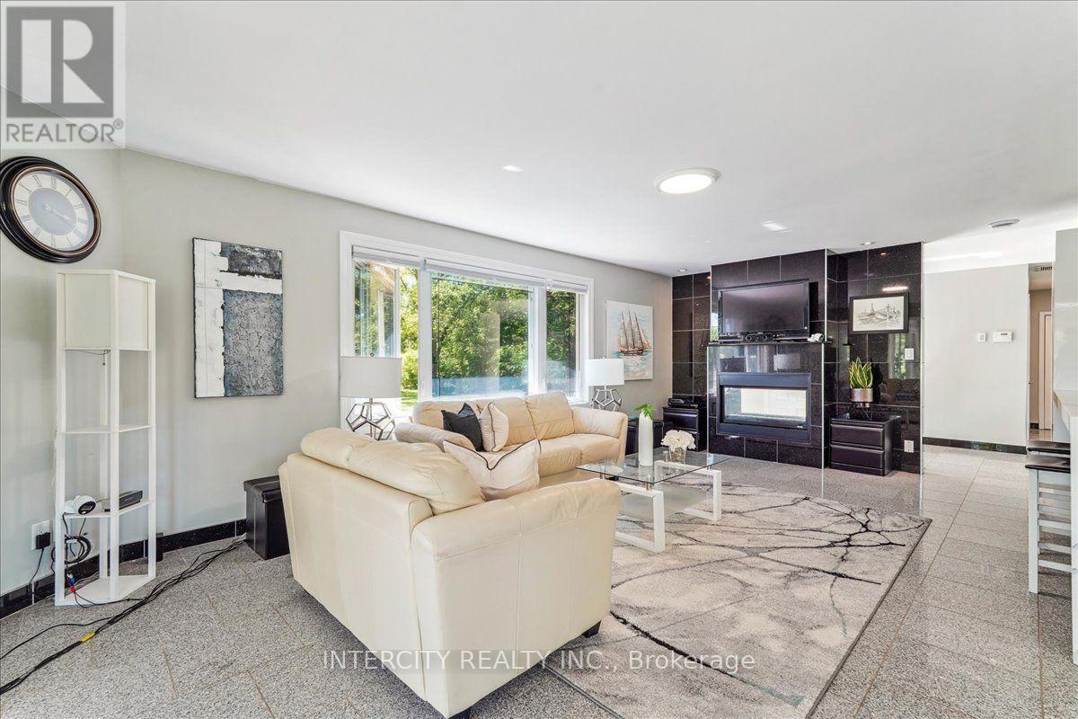 3505 COCHRANE STREET - 14
