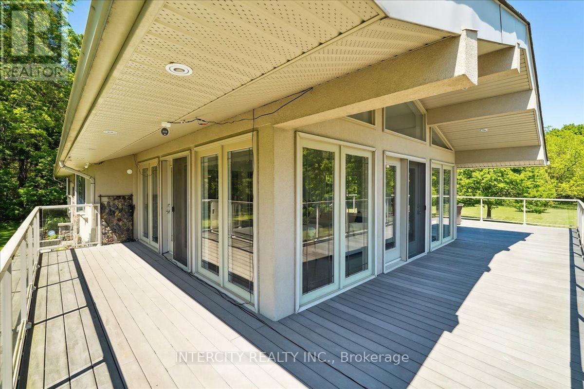 3505 COCHRANE STREET - 34