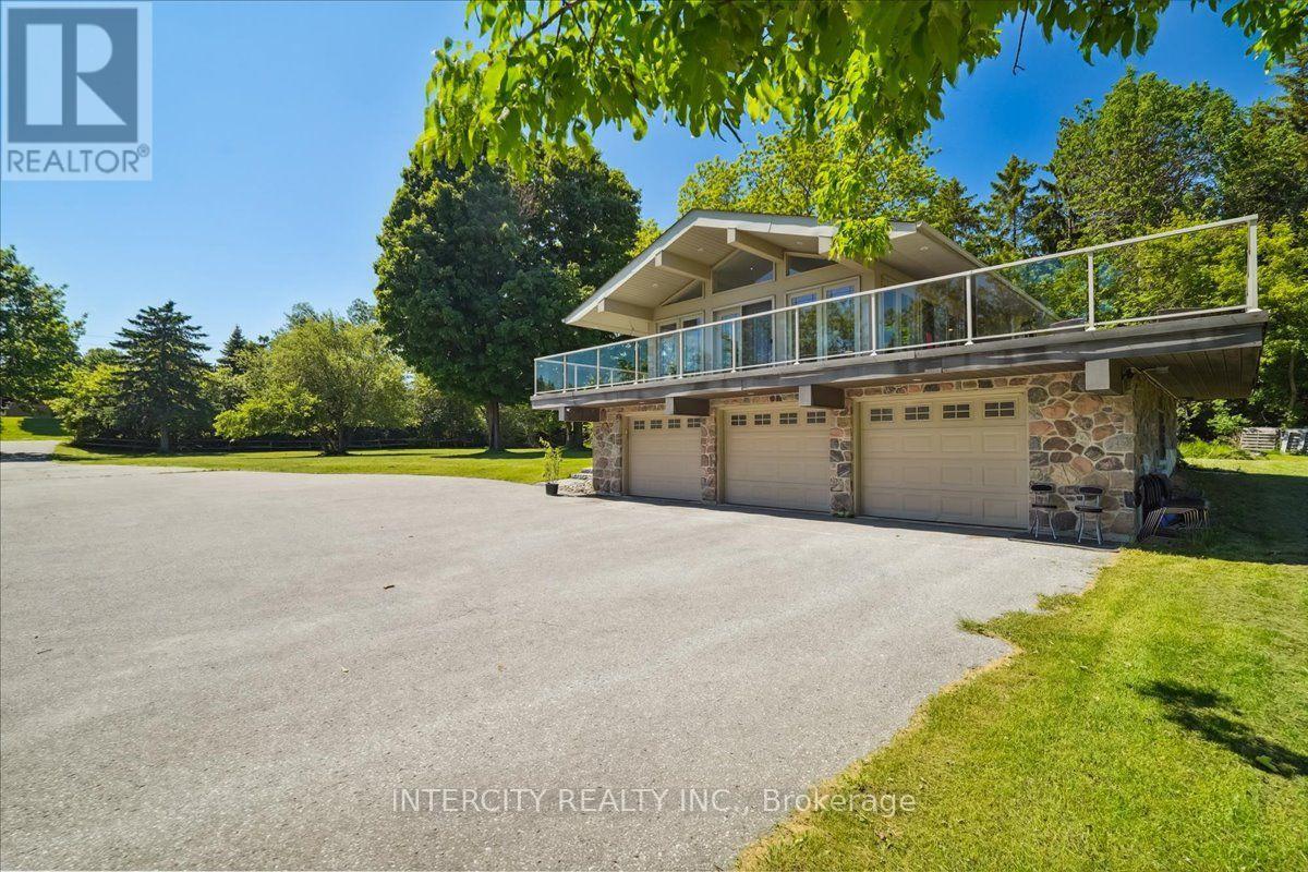 3505 COCHRANE STREET - 4
