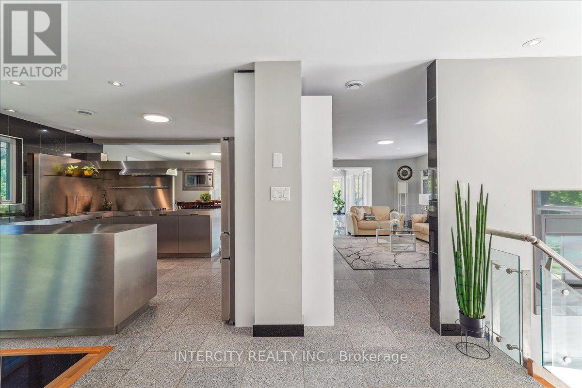 3505 COCHRANE STREET - 8