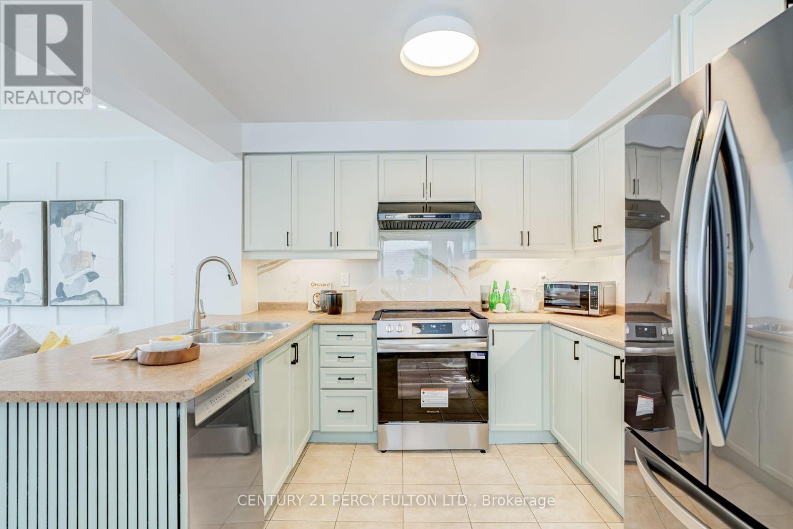 55 UNSWORTH CRESCENT - 14