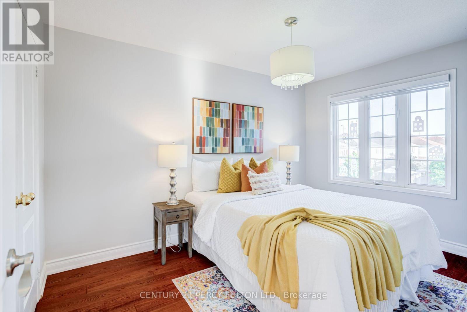 55 UNSWORTH CRESCENT - 25