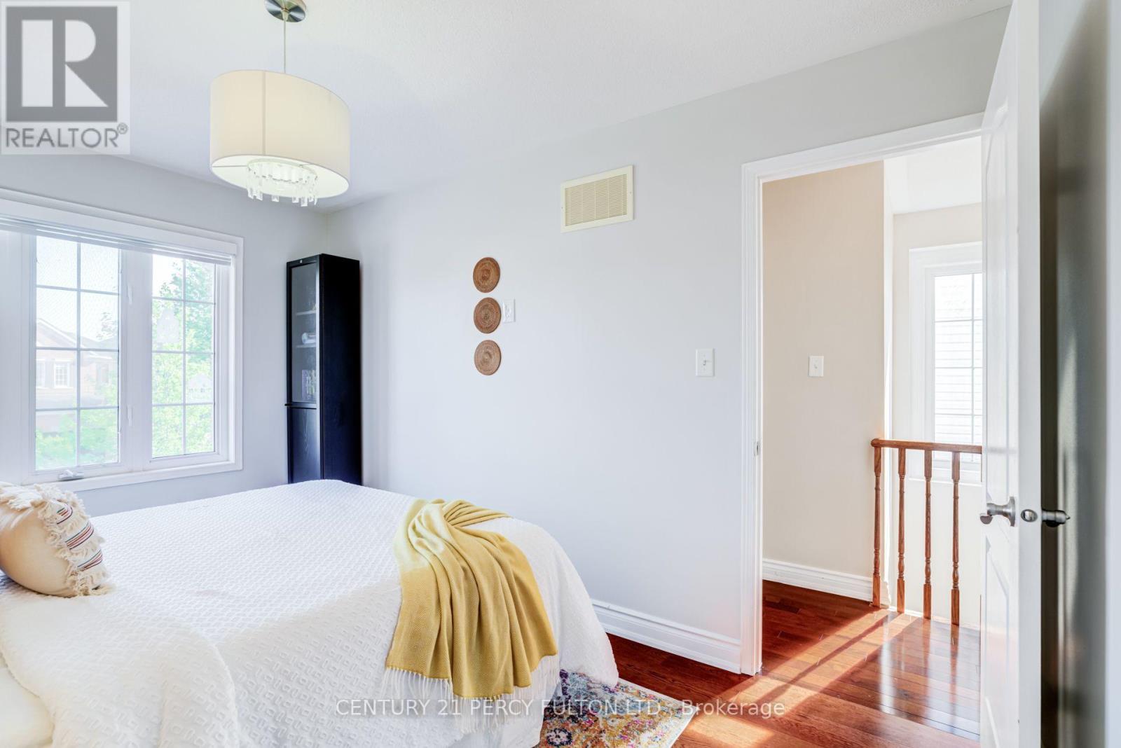 55 UNSWORTH CRESCENT - 27