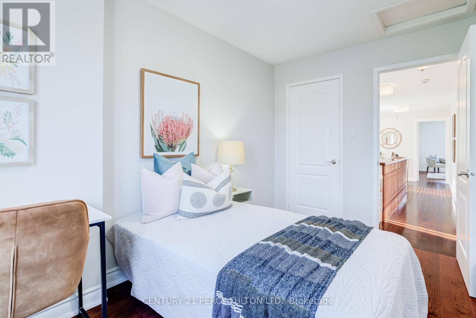 55 UNSWORTH CRESCENT - 30