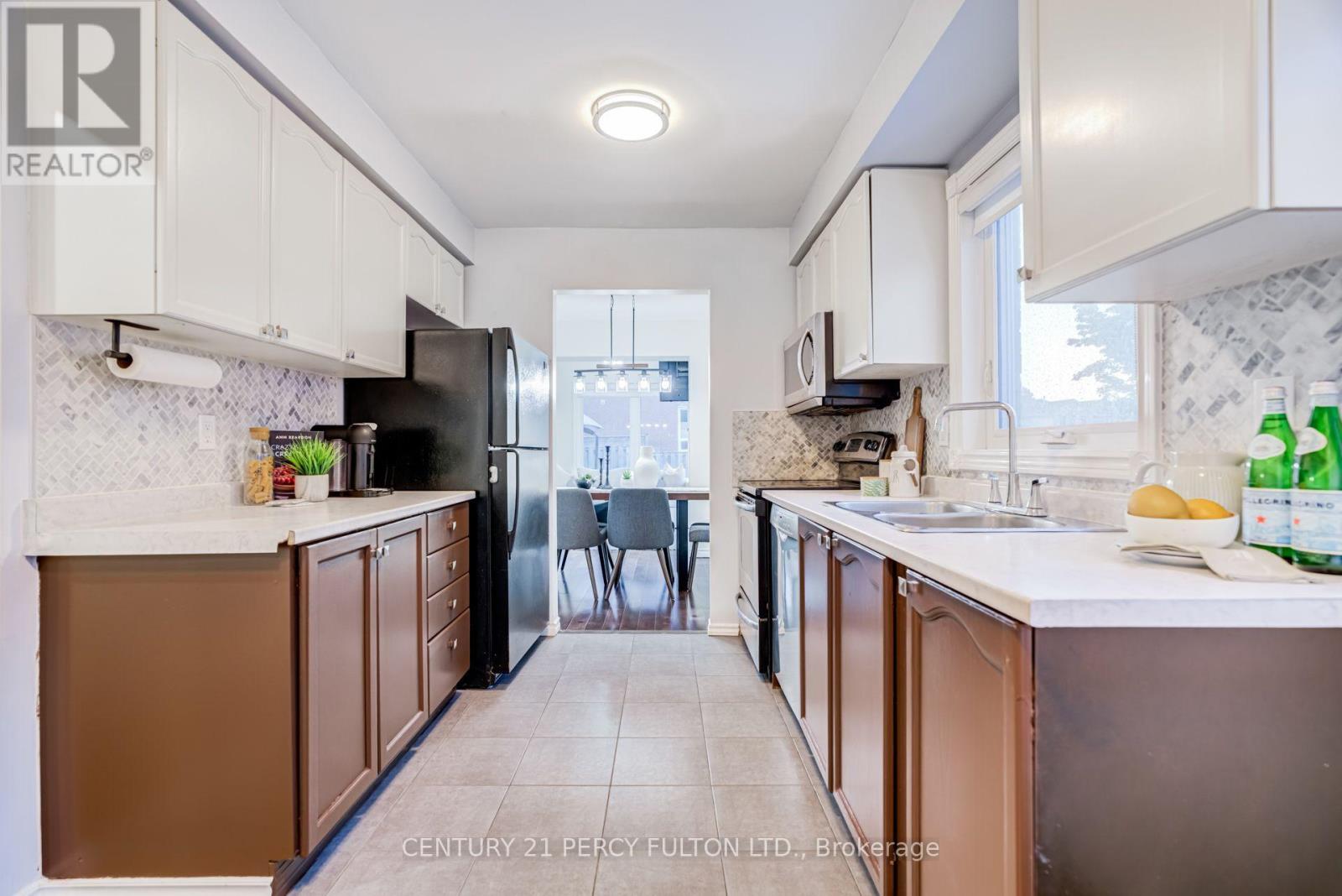 696 LAMOUR ROAD - 15
