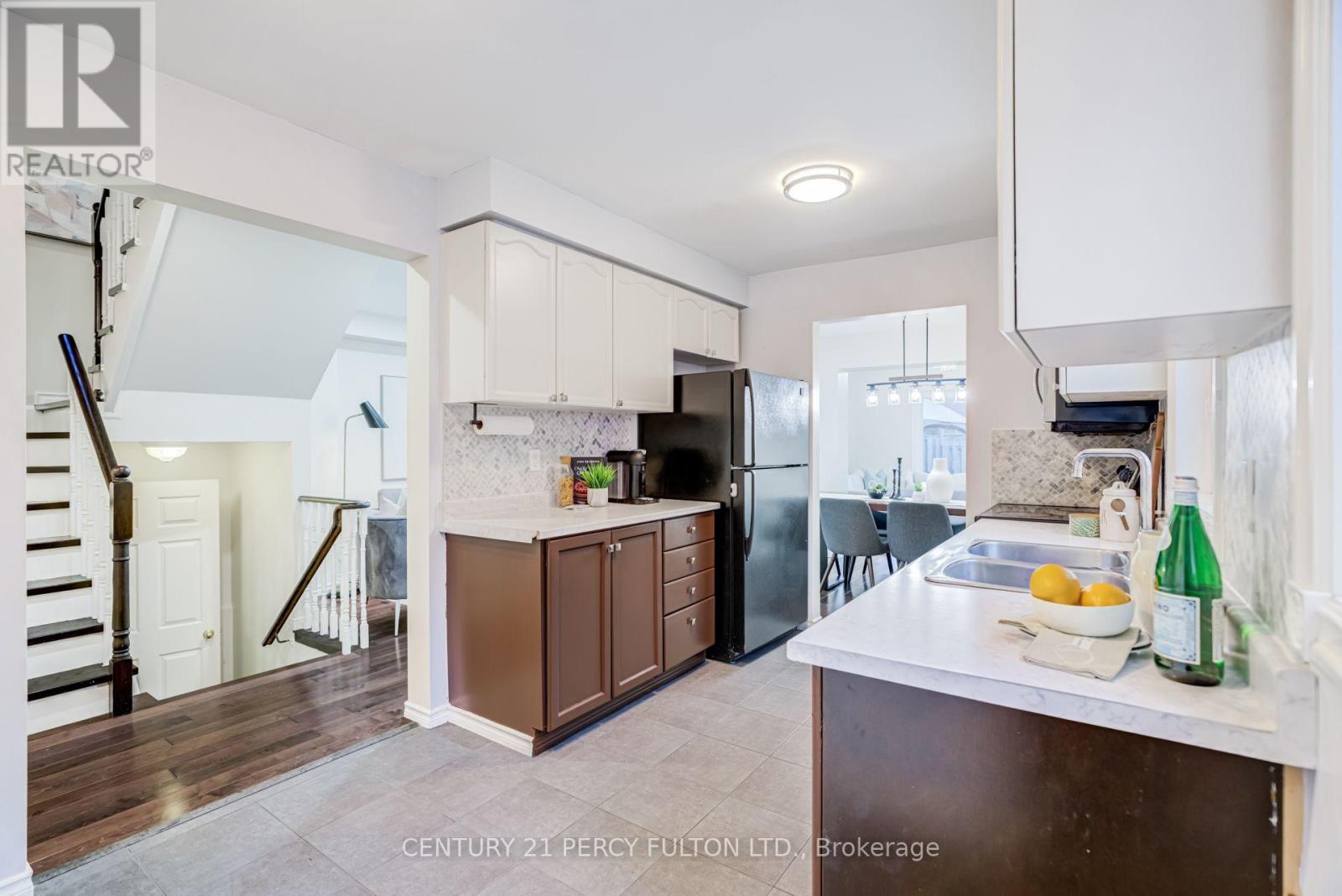 696 LAMOUR ROAD - 17